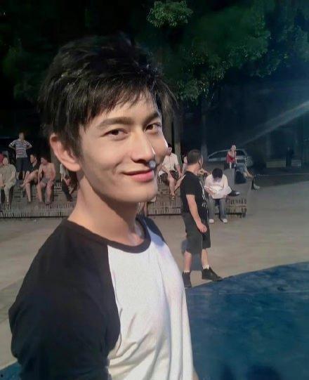 明星网红有多瘦啊男生,他们是如何保持如此瘦削身材的？