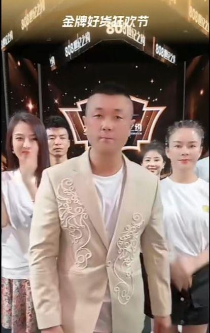 明星网红宣传现场图片,潮流新品一触即发！