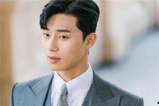 黄发帅哥明星网红视频,视频走红网络