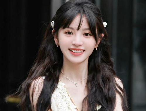 明星网红对比图片人物照,外貌对比下的时尚魅力解析