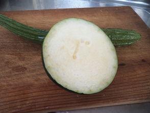 瓜酱今日吃瓜,揭秘娱乐圈最新热点事件